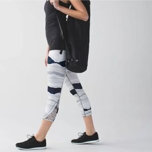 Lululemon Athletica True Self Crop Bleacher Yoga Legging